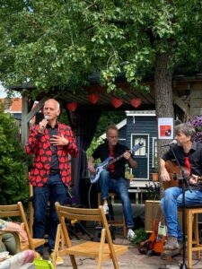Optreden bij Gluren bij de Buren in Zaanstad